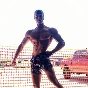 Meet your Posher, Nicolas